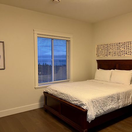 Ocean Melody Vacation Rooms Нанаймо Екстер'єр фото